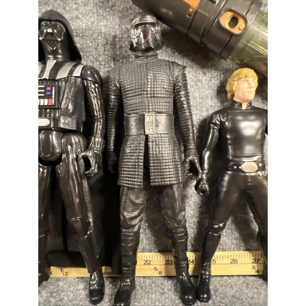 Star Wars 7-Piece Toy Lot 5 Action Figures (2 Talk) Boba Fett Funko& Lightsaber